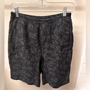Lululemon mens pace breaker short